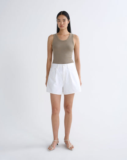 Women Rhoda Pleated A-Line Short in Milkshake - Agolde