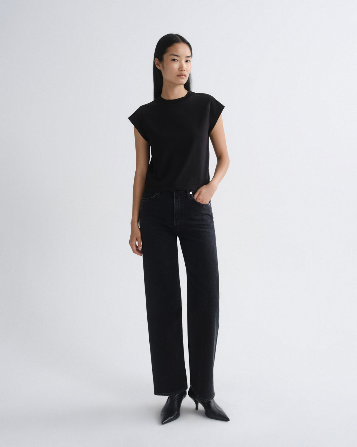 Women Bryce Cap Sleeve Tee in Black - Agolde