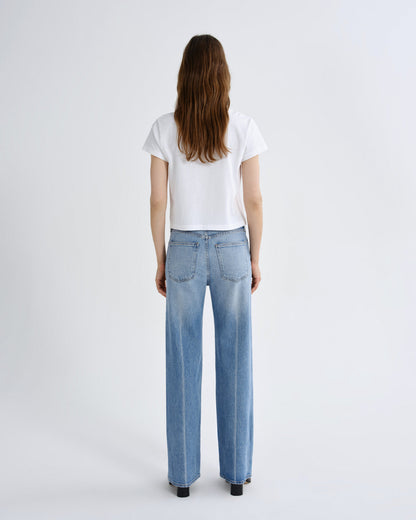 Women Adine Shrunken Tee in White - Agolde