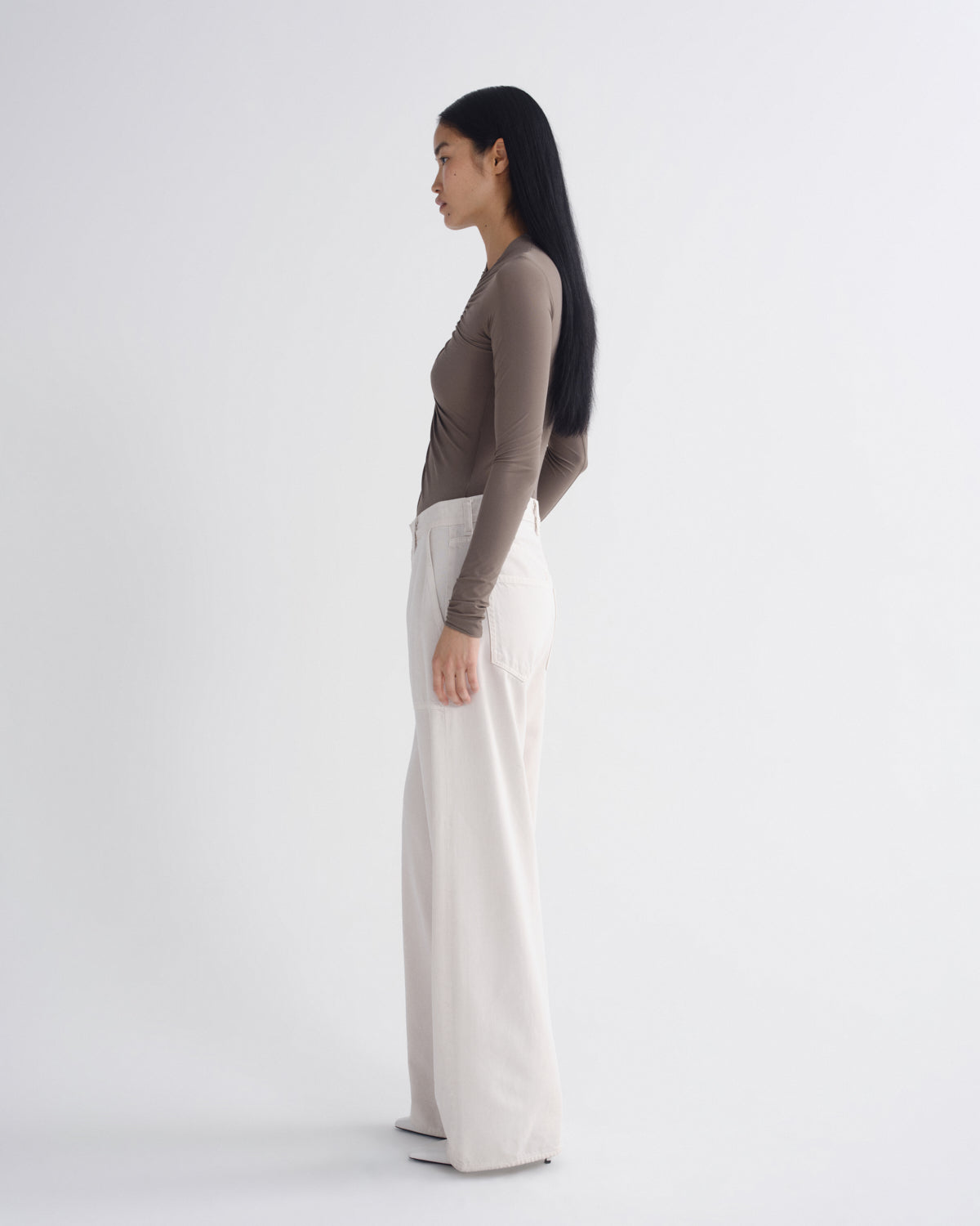 Women Low Curve Utility Jean in Bone - Agolde