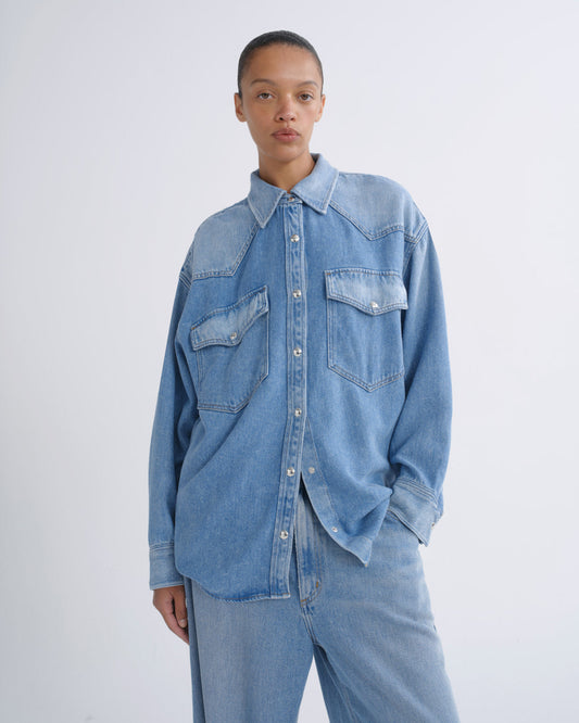 Women Lotta Western Shirt in Script - Agolde