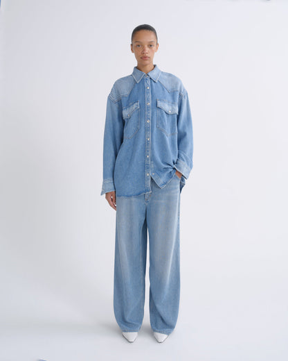 Women Lotta Western Shirt in Script - Agolde