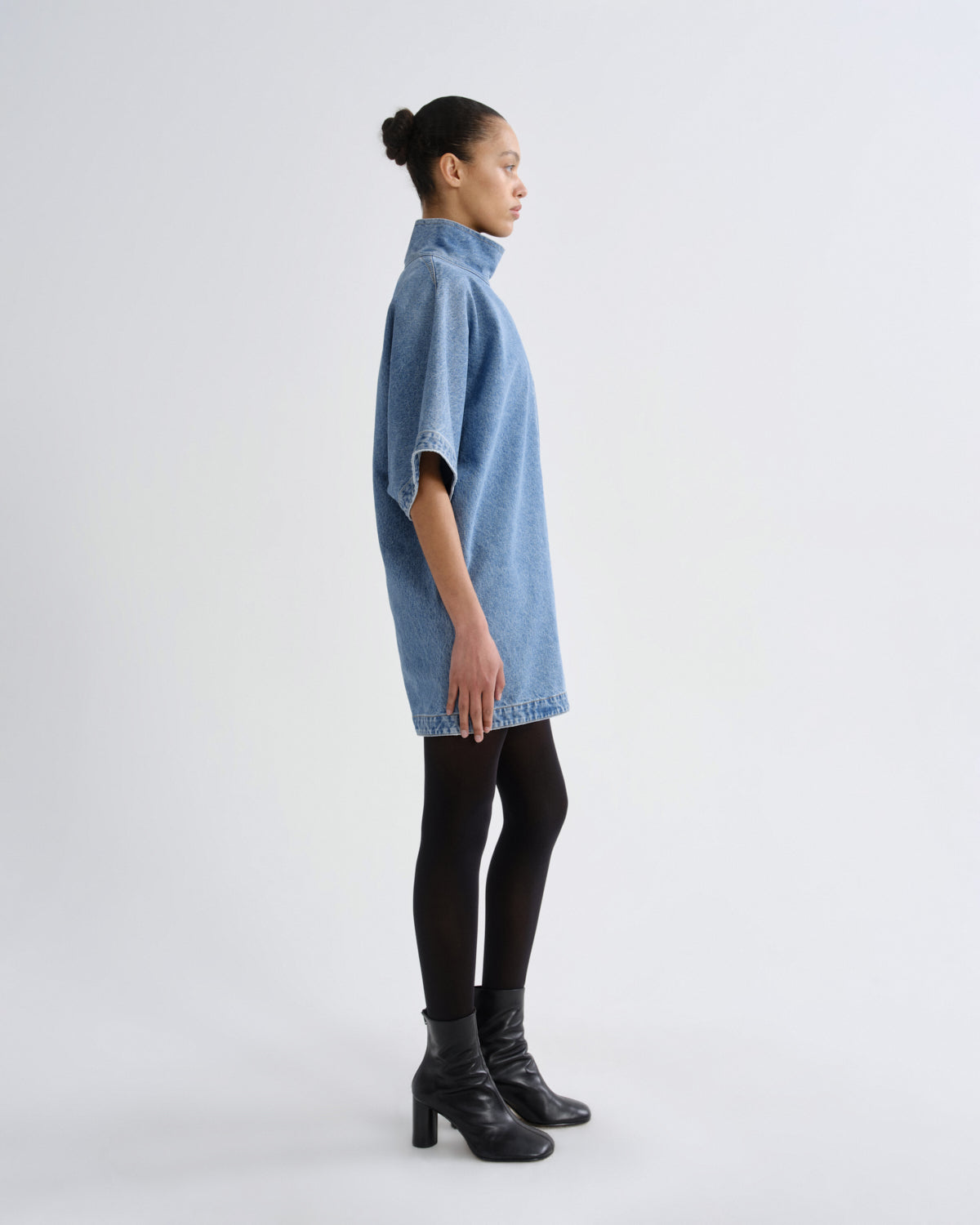 Women Kembra Dress Weightless in Magnify - Agolde
