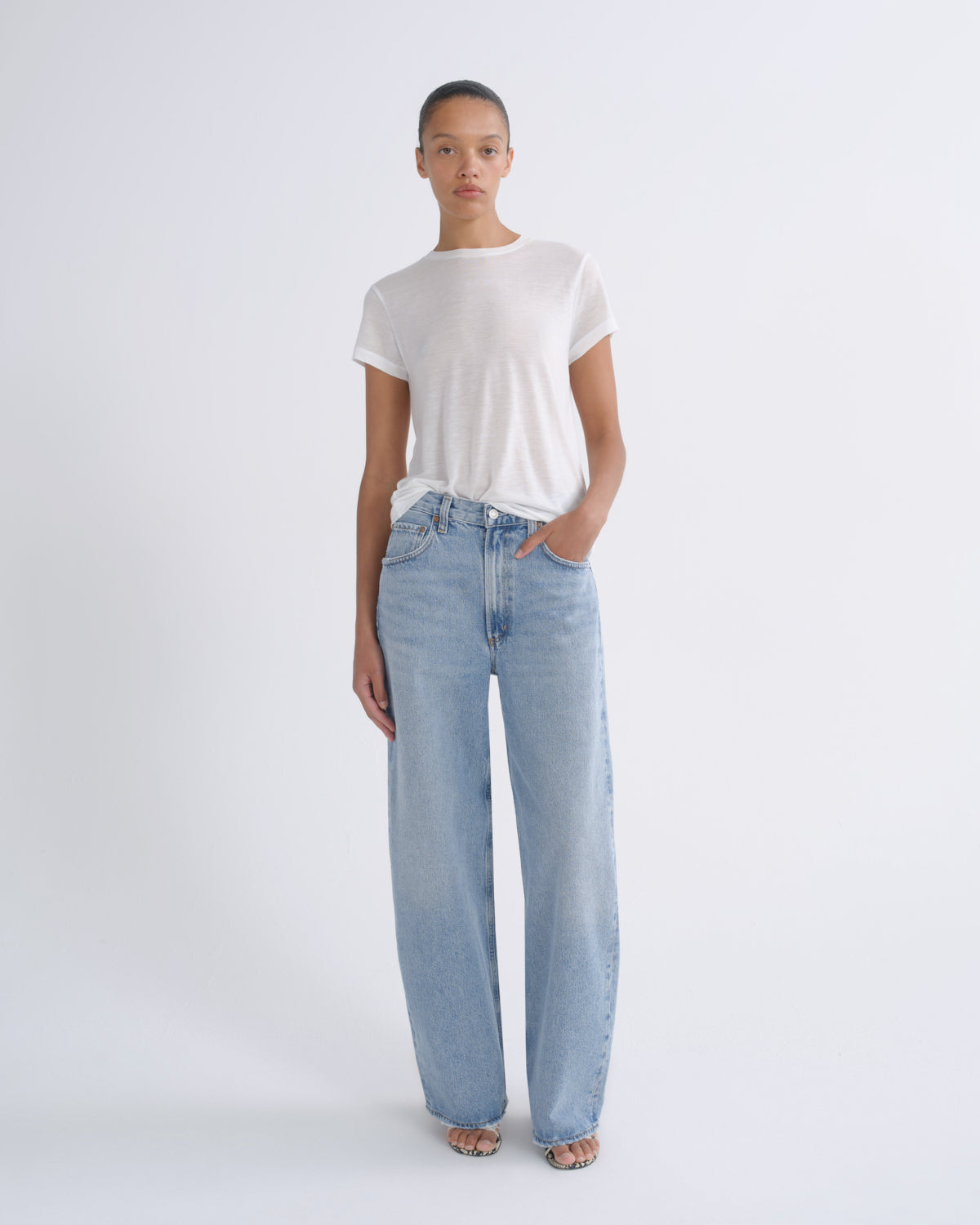 Women Low Curve Jean in Force - Agolde