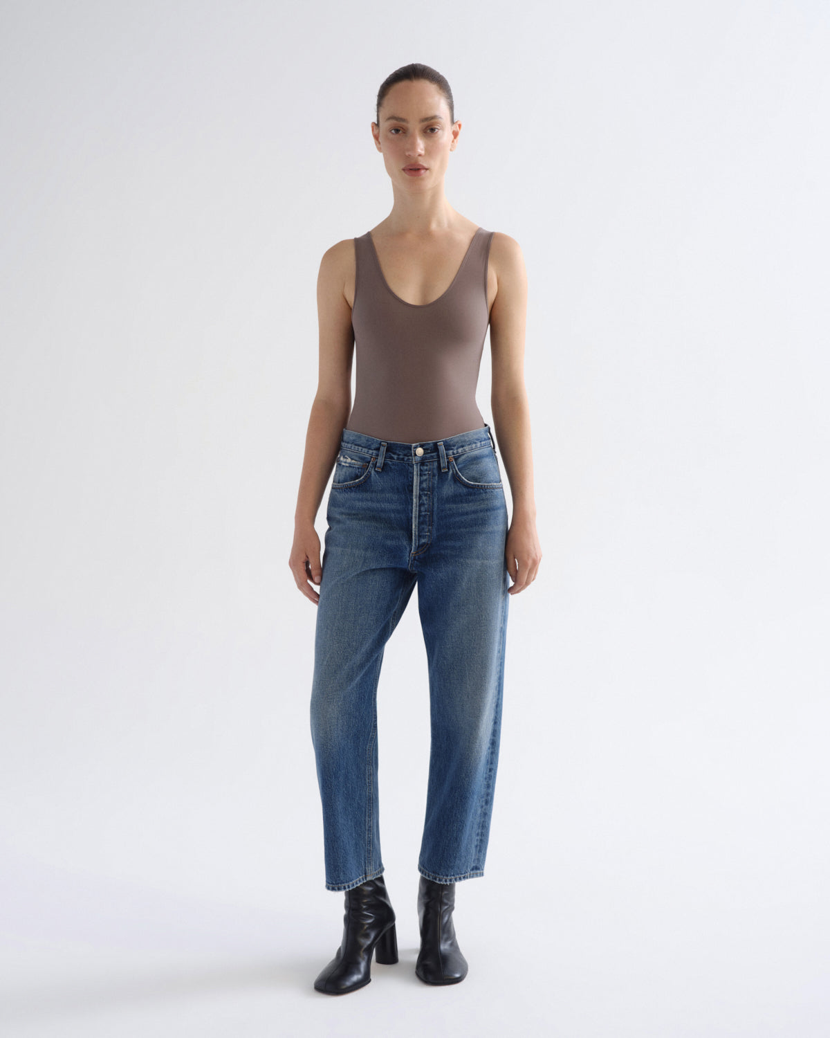 Women 90's Crop Mid Rise Straight in Bounty - Agolde