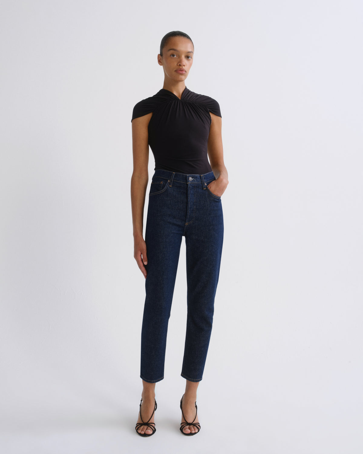 Women Riley Crop High Rise Straight in Reissue - Agolde