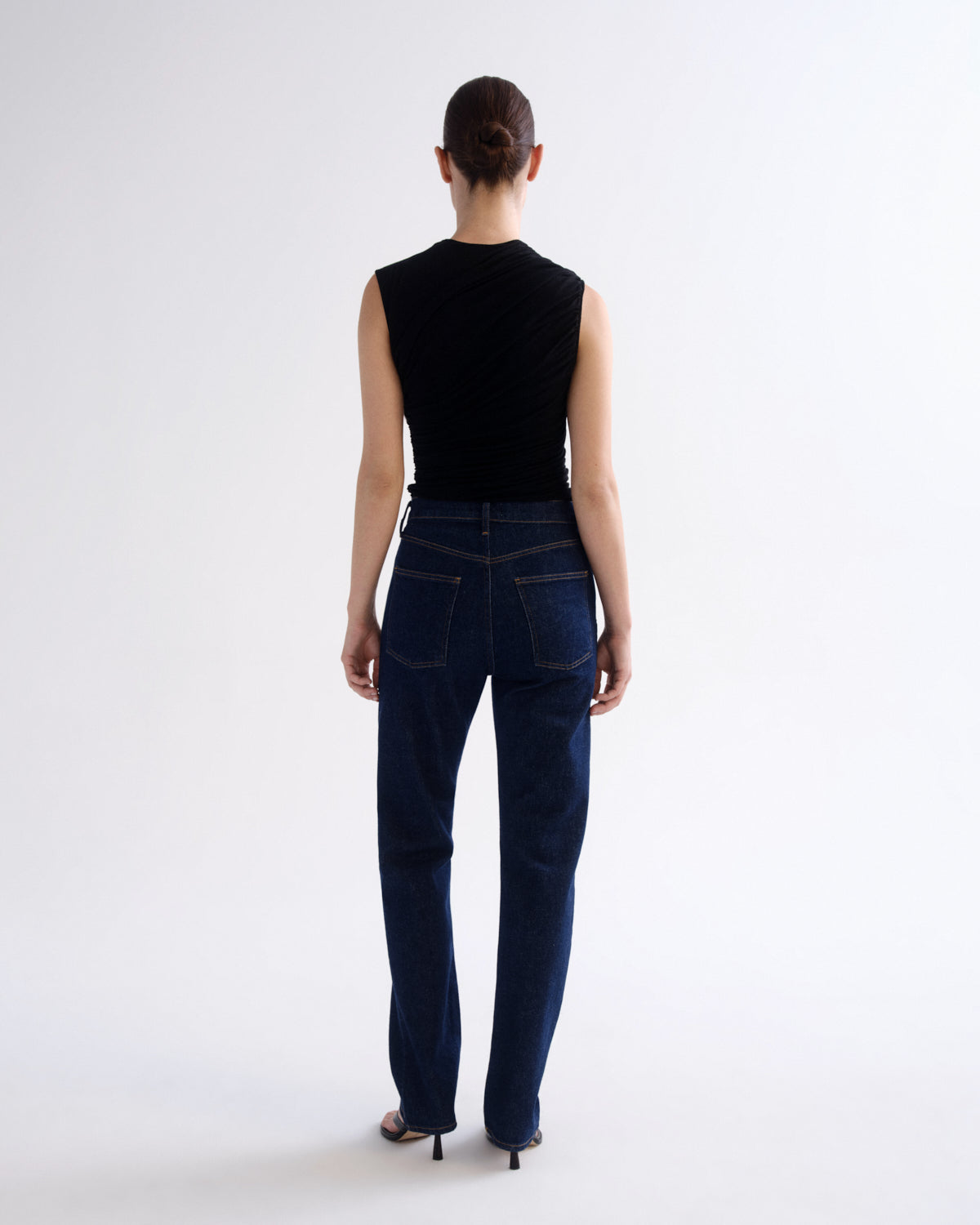 Women 90's Pinch Waist High Rise Straight Long (Comfort Stretch) in Reissue - Agolde