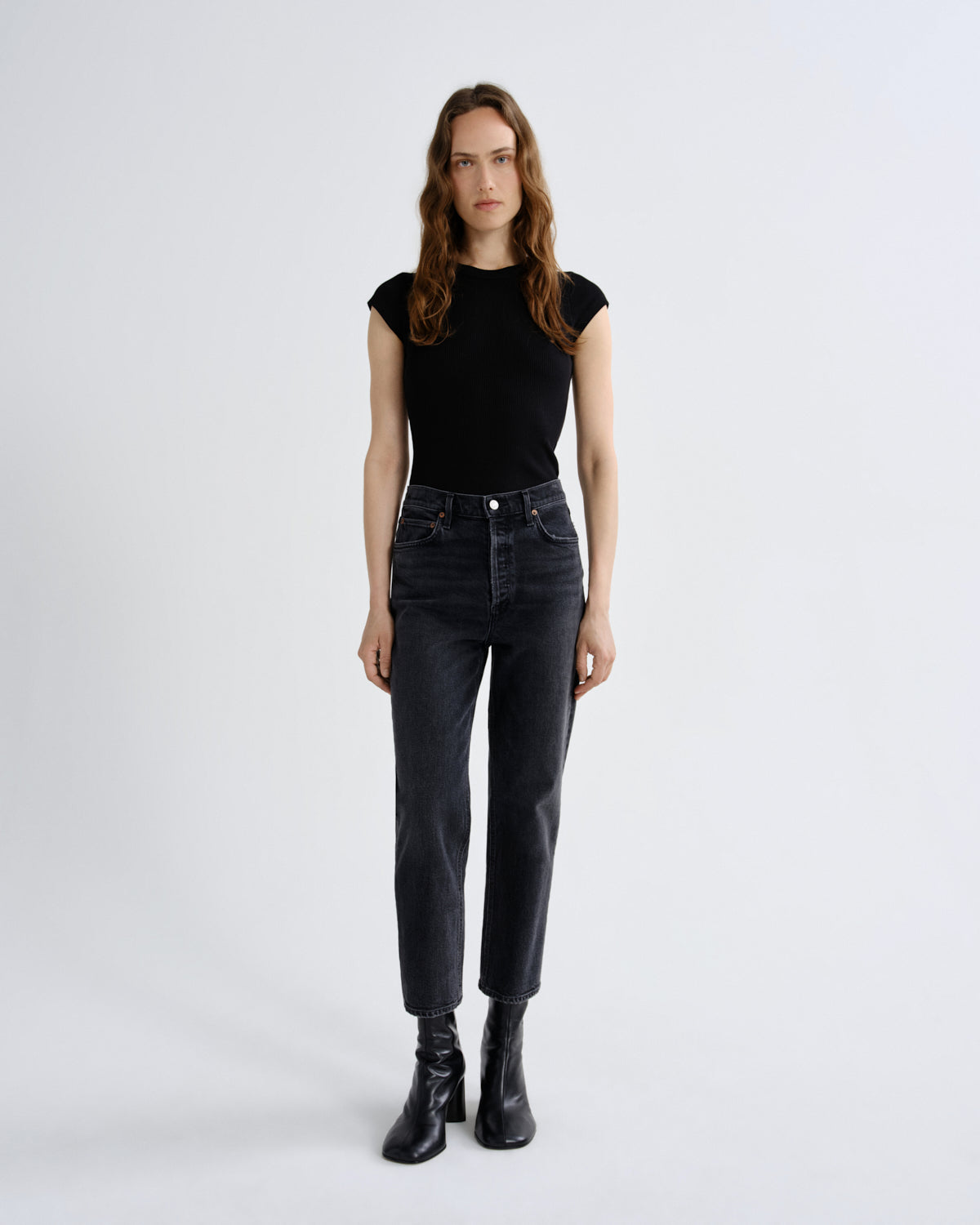 Women 90's Pinch Waist Crop (Weightless Stretch) in Radius - Agolde