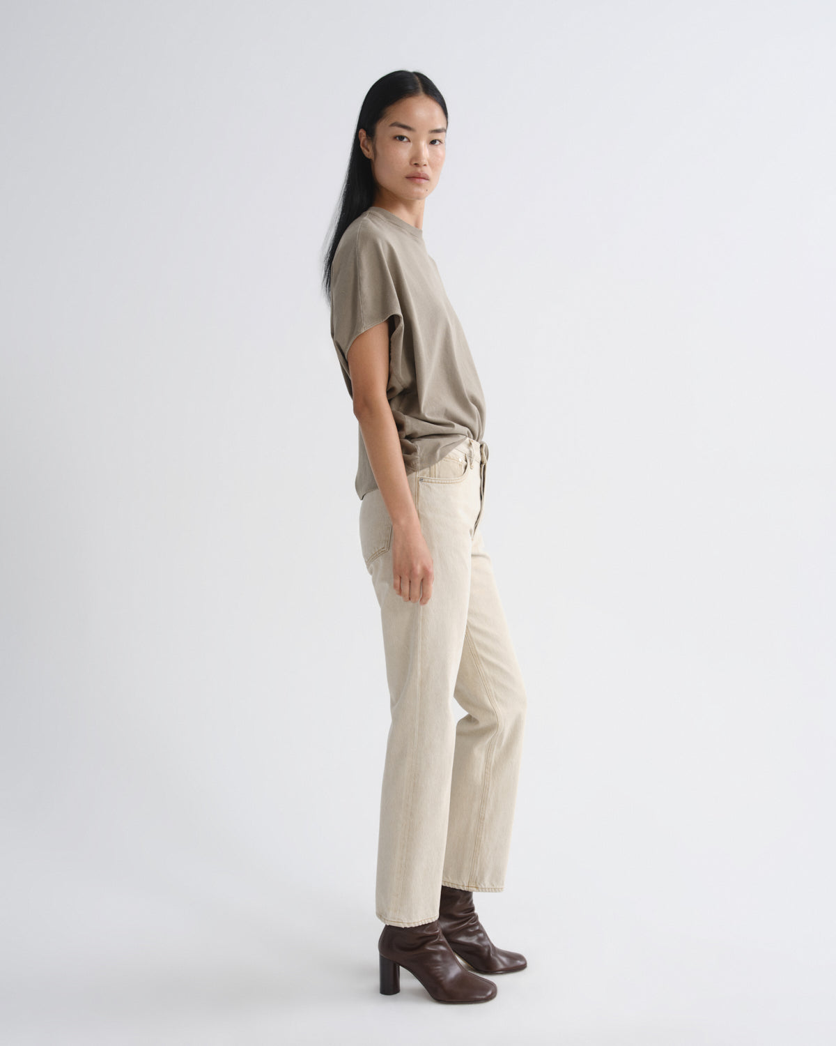 Women Souline T-Shirt in Trail - Agolde