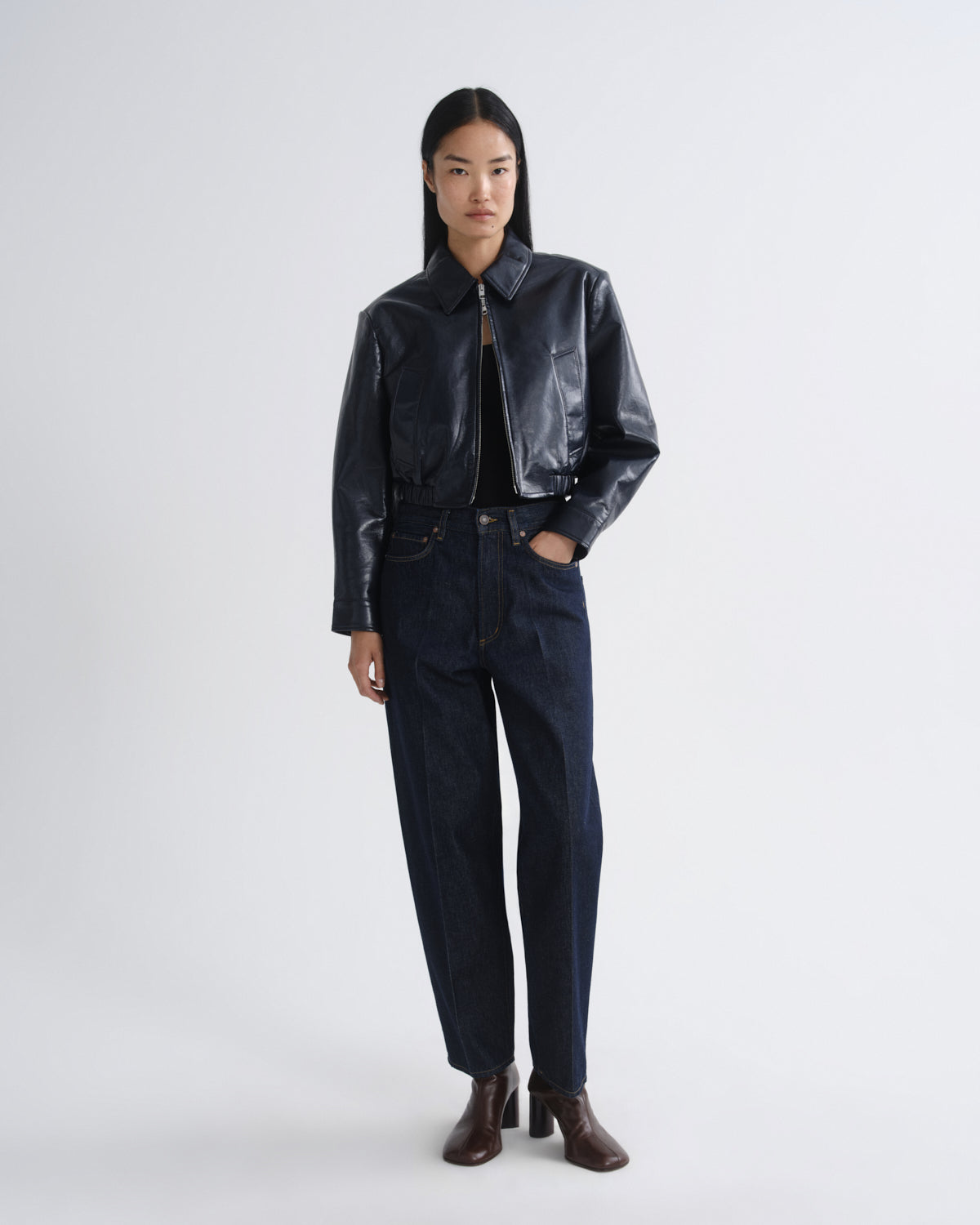 Women Nahla Cropped Jacket in Navy - Agolde