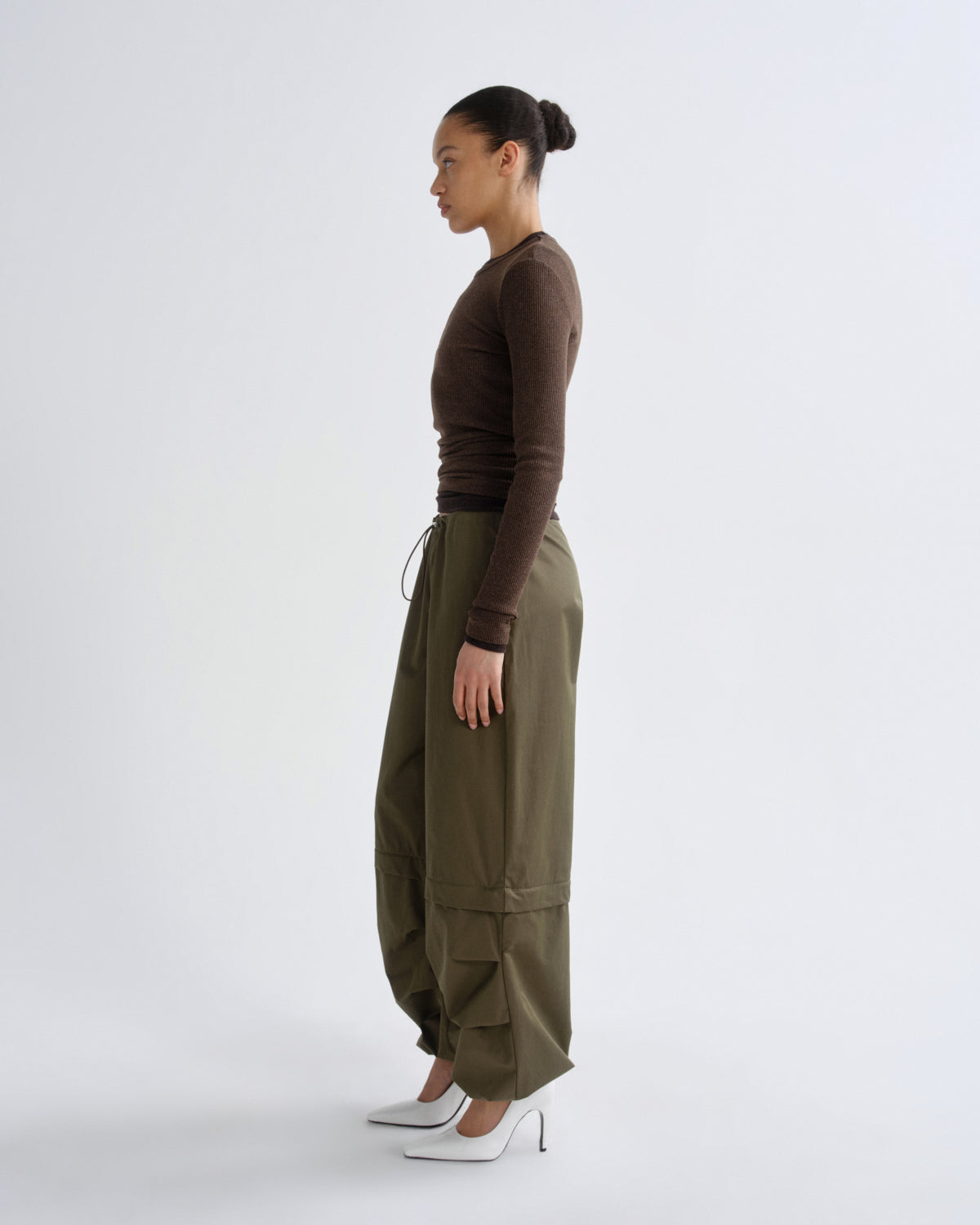 Women Coulson Parachute Pant in Willow - Agolde