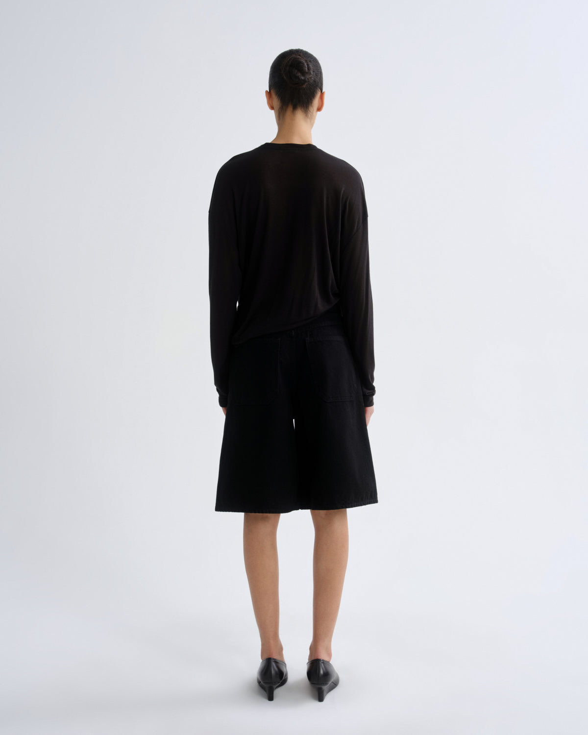 Women Sasha Long Sleeve Boyfriend Tee in Black - Agolde