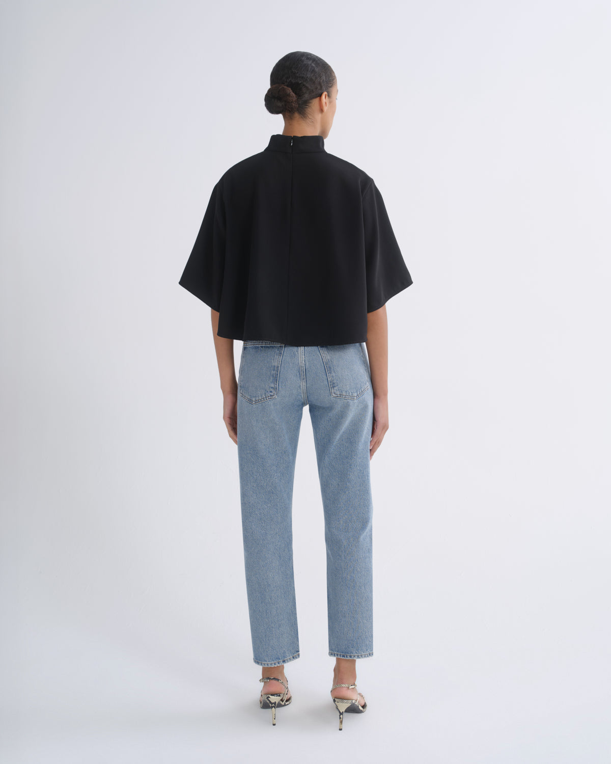 Women 90's Pinch Waist Crop in Stage - Agolde