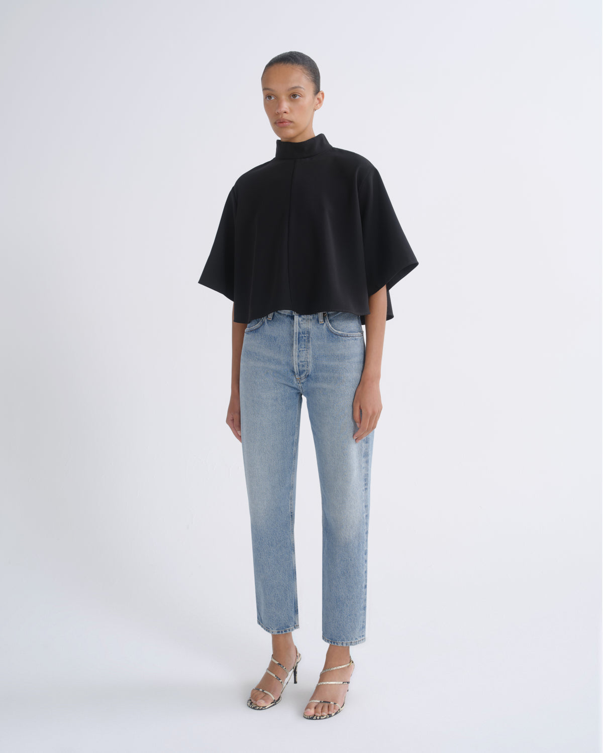 Women 90's Pinch Waist Crop in Stage - Agolde