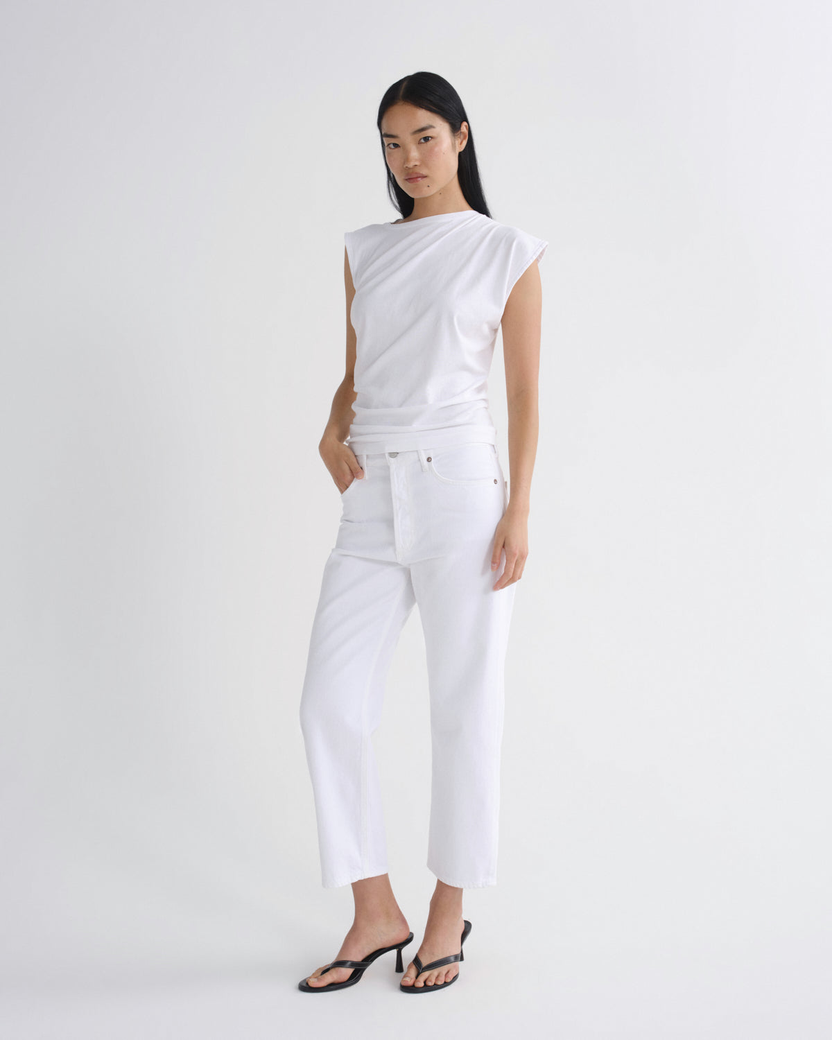 Women 90S Crop Mid Rise Loose Straight in Marshmallow - Agolde