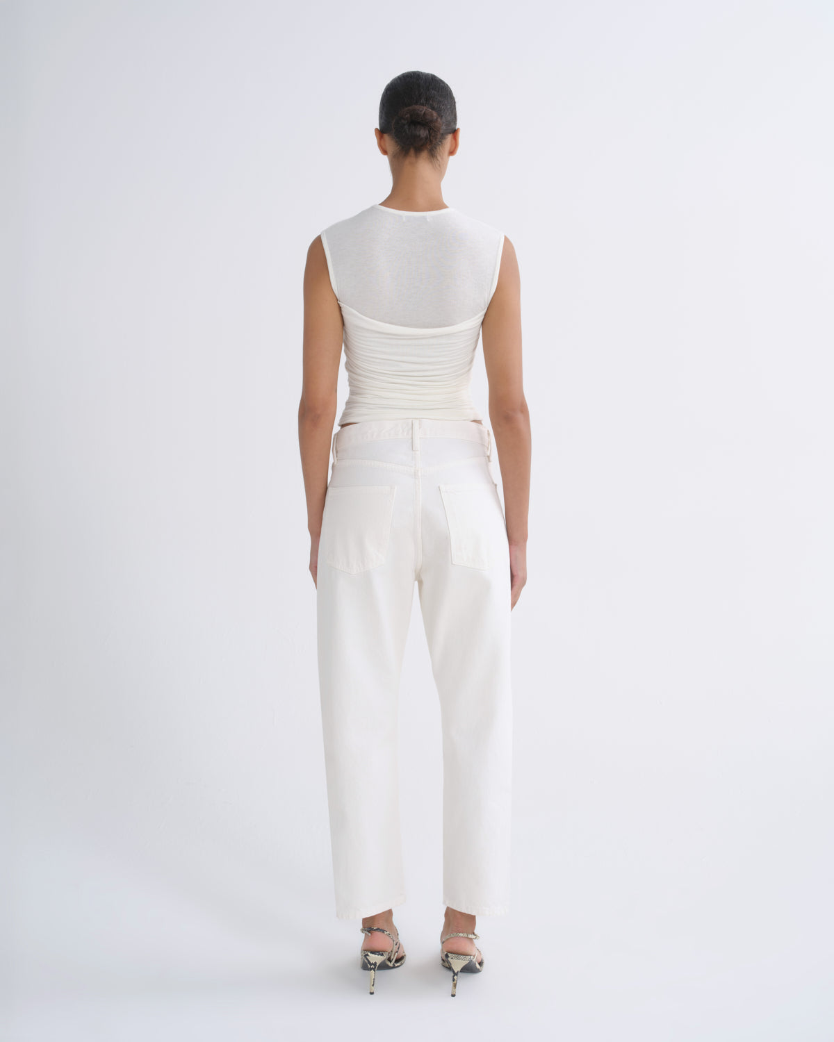 Women 90's Crop Mid Rise Straight in Fortune Cookie - Agolde