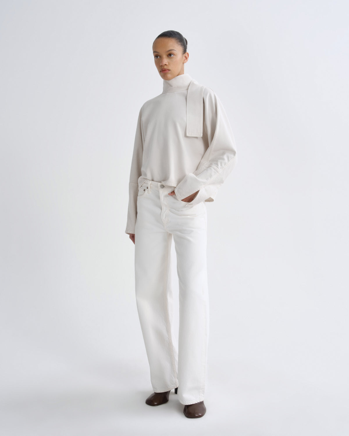 Women Arc Jean Loose Wide 32 in Chalk White - Agolde
