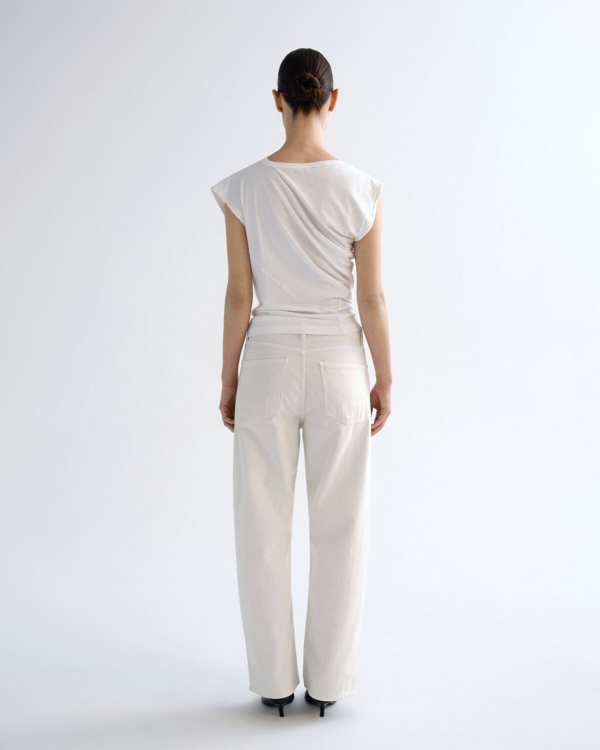 Women Arc Jean Loose Wide 29 in Chalk White - Agolde