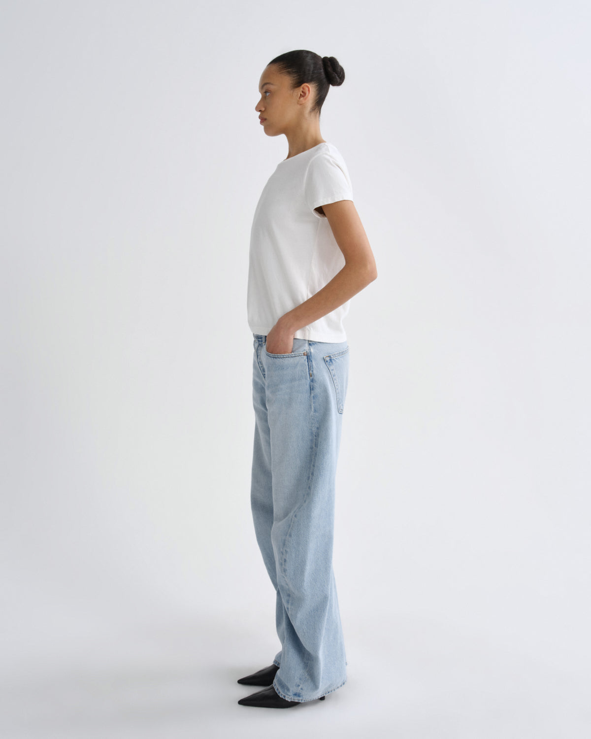 Women Long Line Adine Tee in White Ash - Agolde