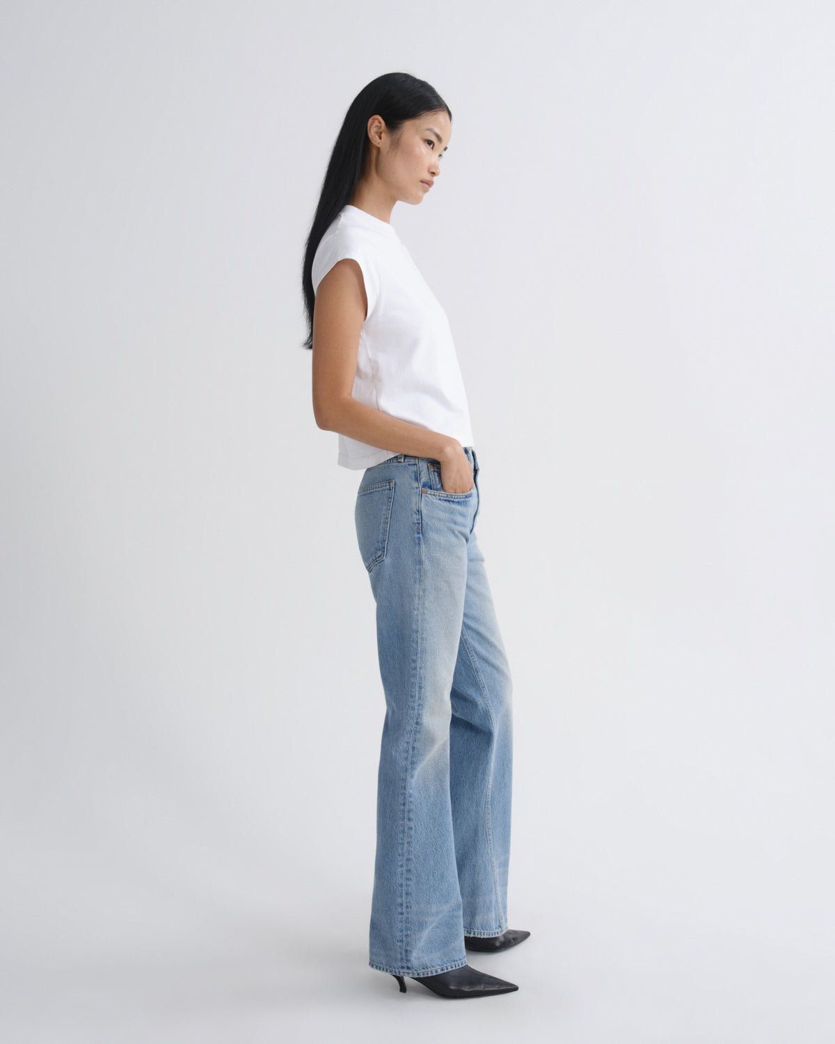 Women Bryce Cap Sleeve Tee in White - Agolde