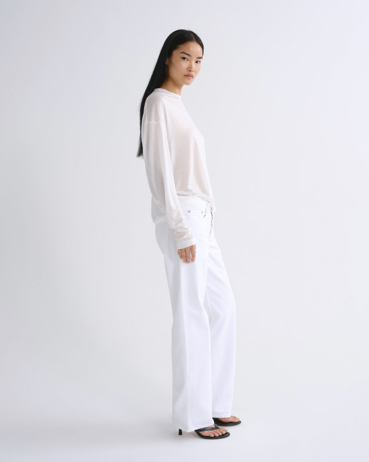 Women Low Rise Loose in Marshmallow - Agolde
