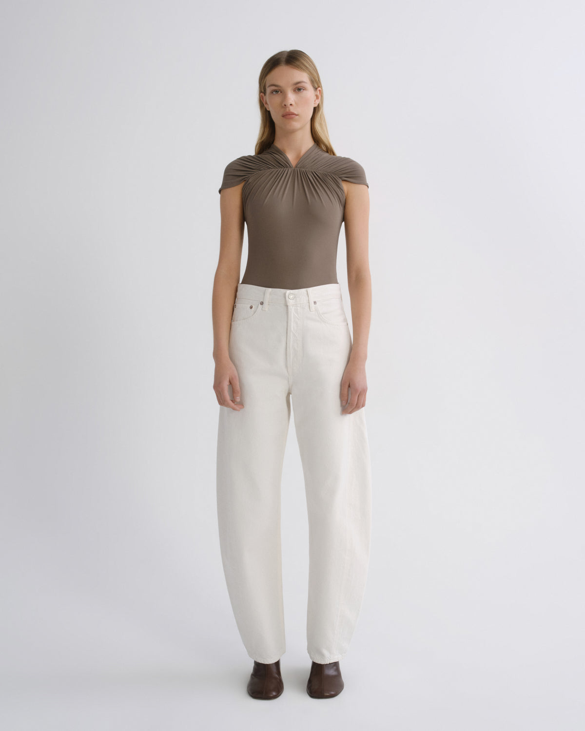 Women Luna Pieced Jean in Chalk White - Agolde