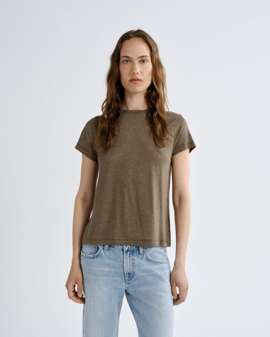 Women Long Line Adine Tee Tencel Jersey in Loam - Agolde