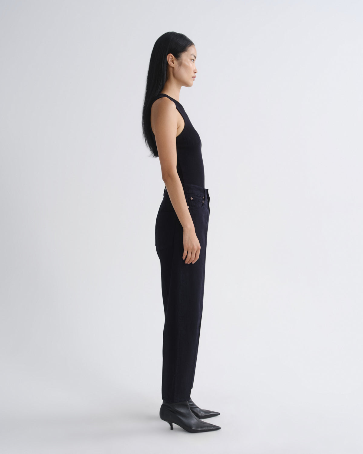 Women Leigh Tank in Obscura - Agolde