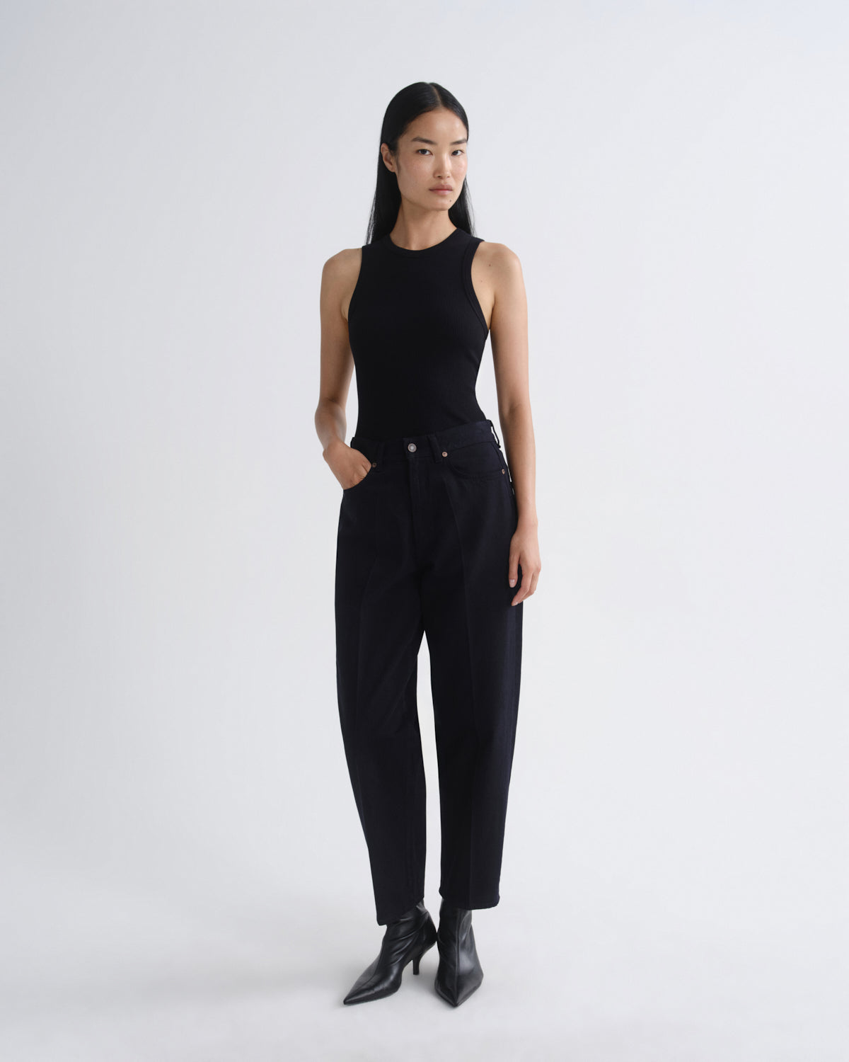 Women Leigh Tank in Obscura - Agolde