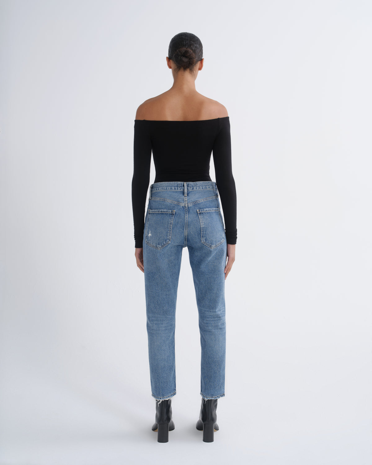 Women Riley High Rise Straight Crop in Frequency - Agolde