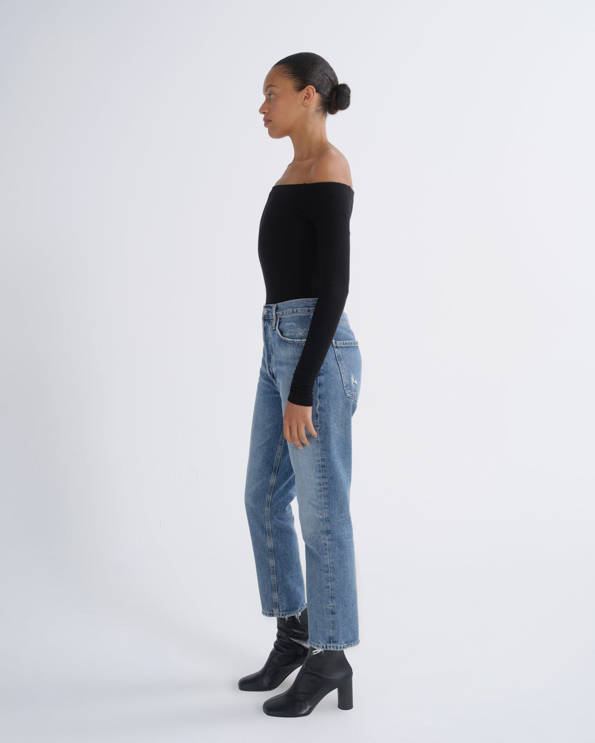 Women Riley High Rise Straight Crop in Frequency - Agolde