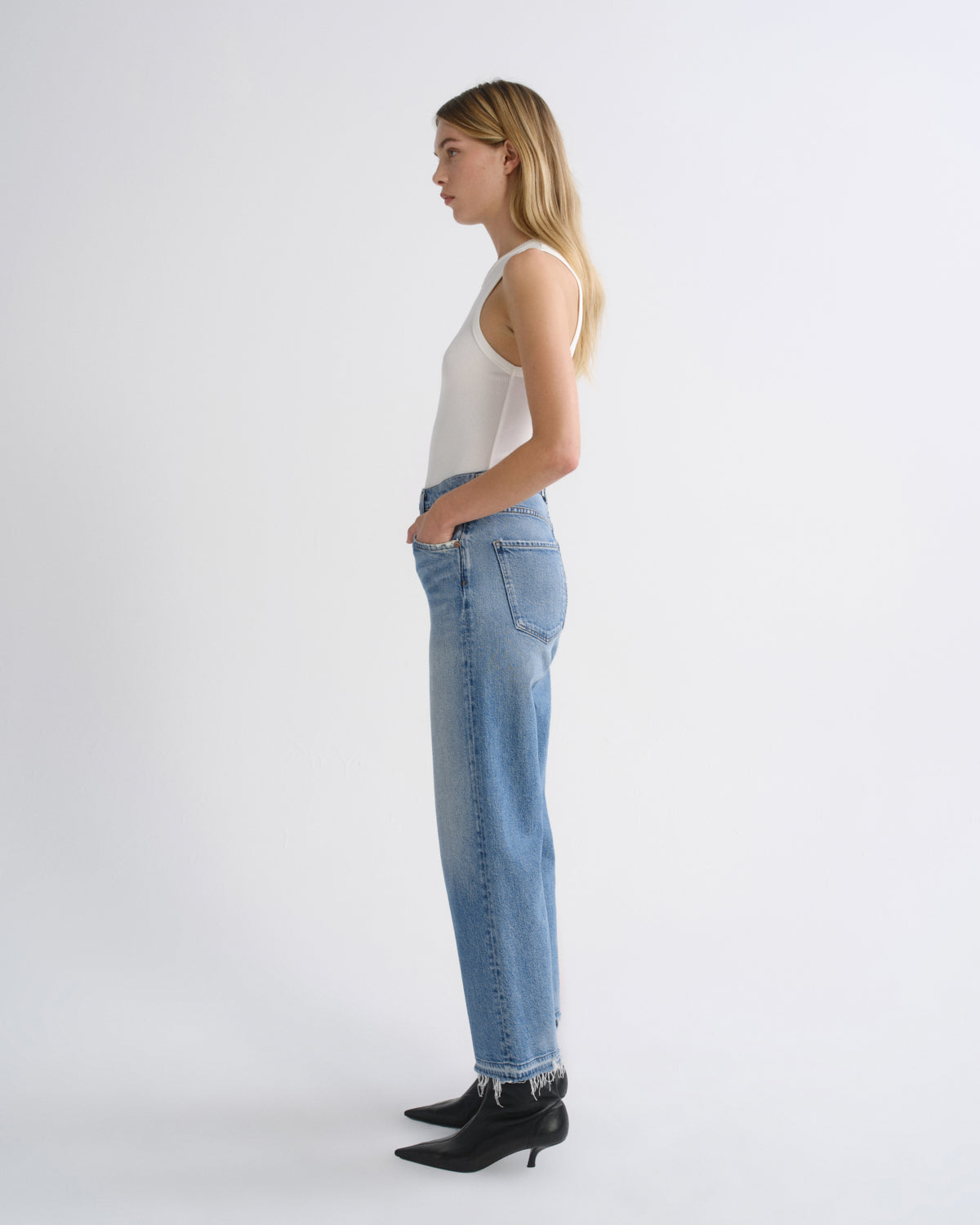 Women Ren High Rise Wide Leg Petite 25 in Measure - Agolde