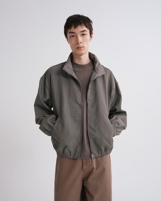 Men Marshall Windbreaker in Millstone - Agolde