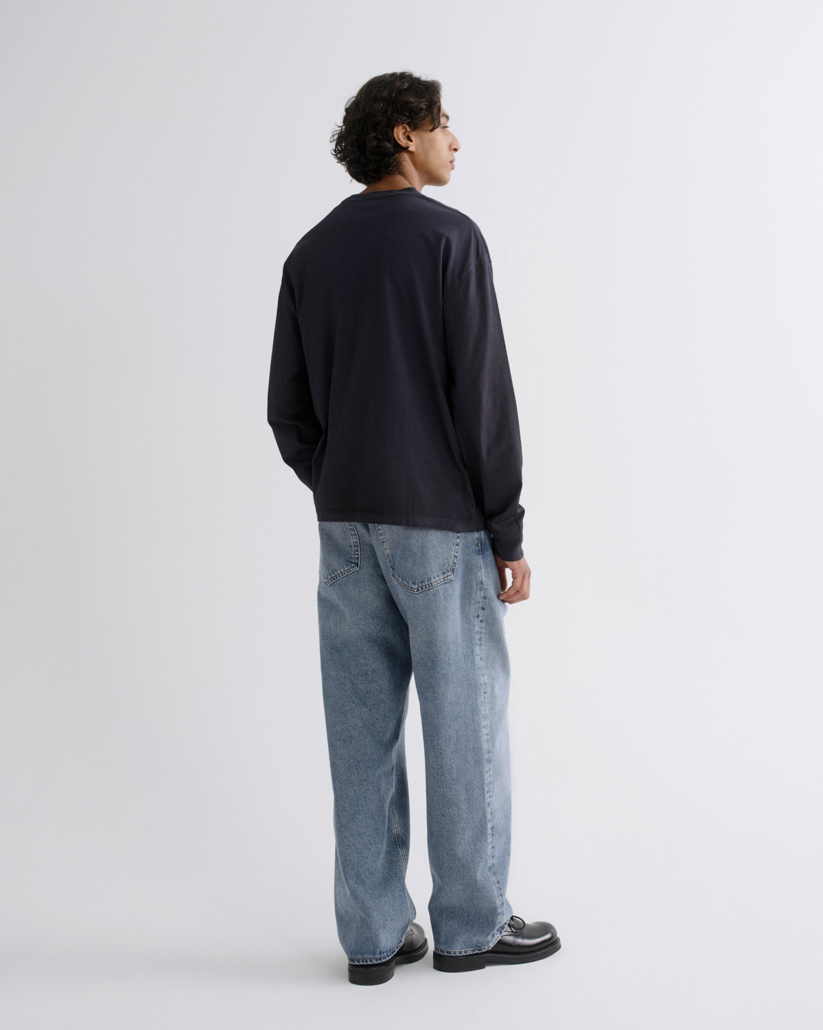 Men Long Sleeve Drop Shoulder Asha in Screen - Agolde