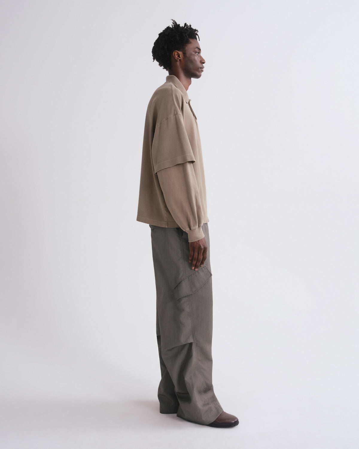 Men Whitcomb Nylon Pant in Millstone - Agolde