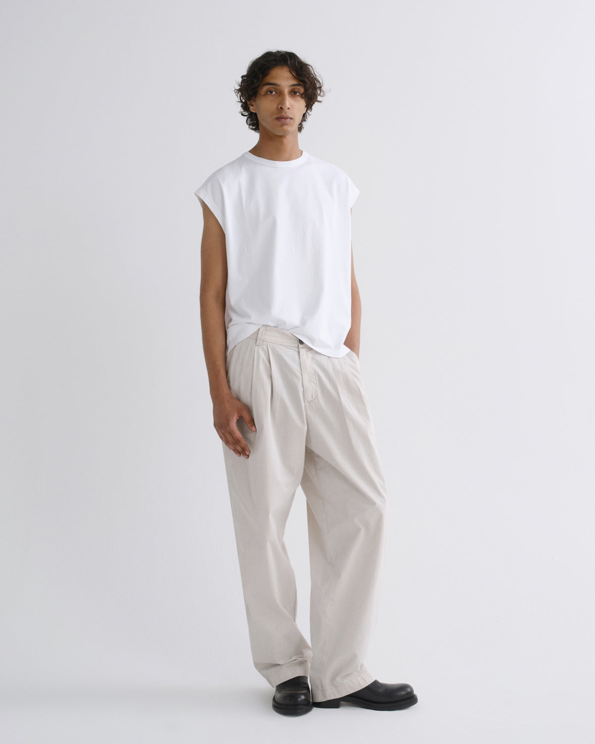 Men Slater Trouser in Bone - Agolde