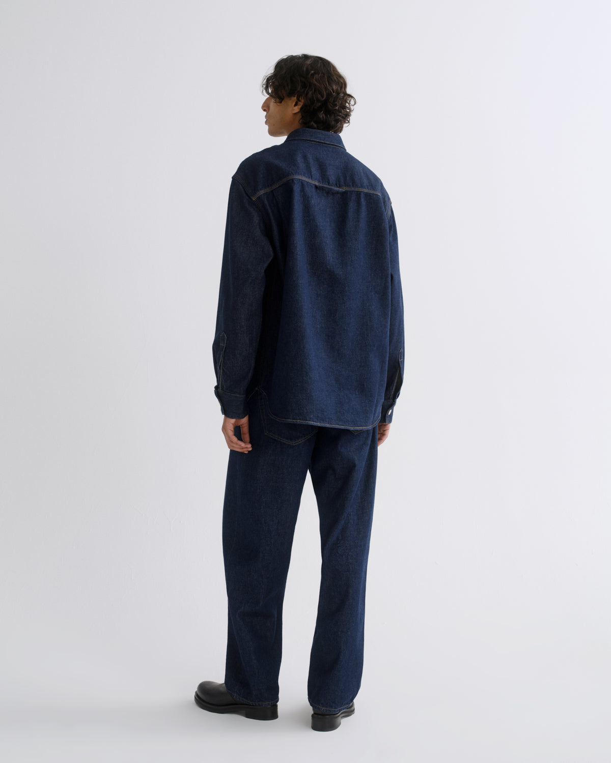 Men Atticus Shirt in Rinse - Agolde