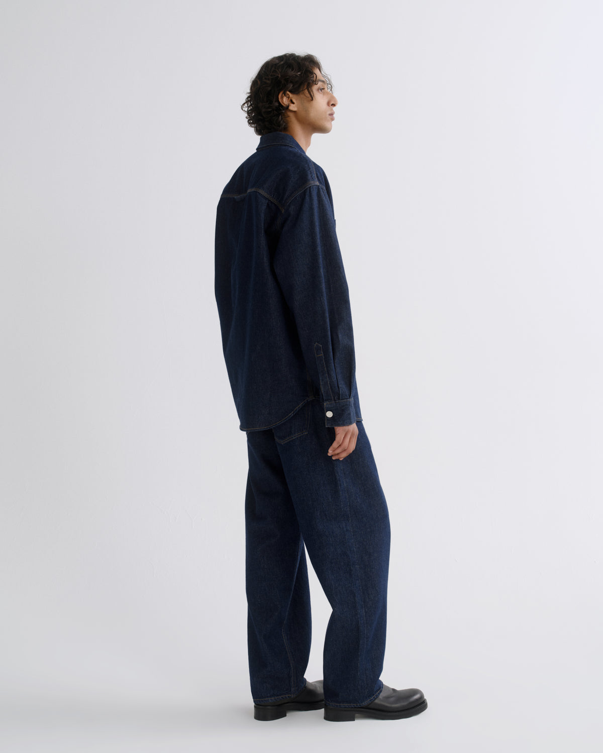 Men Atticus Shirt in Rinse - Agolde