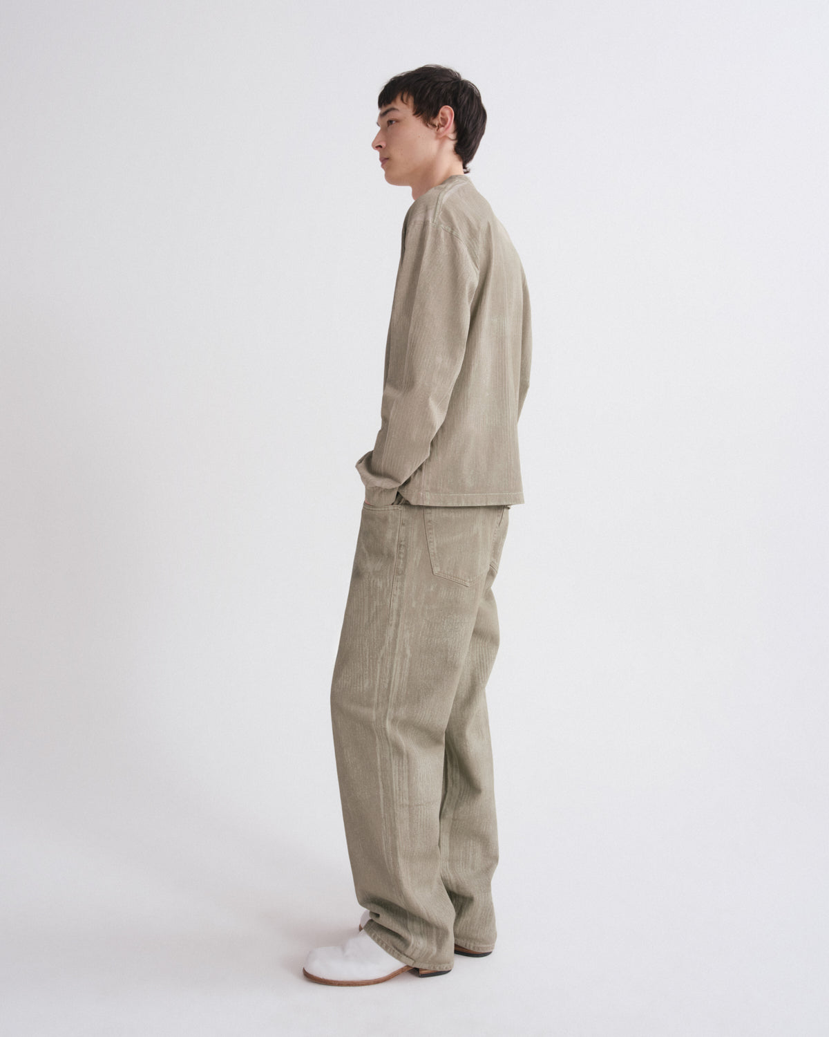 Men Long Sleeve Drop Shoulder Asha in Delta - Agolde