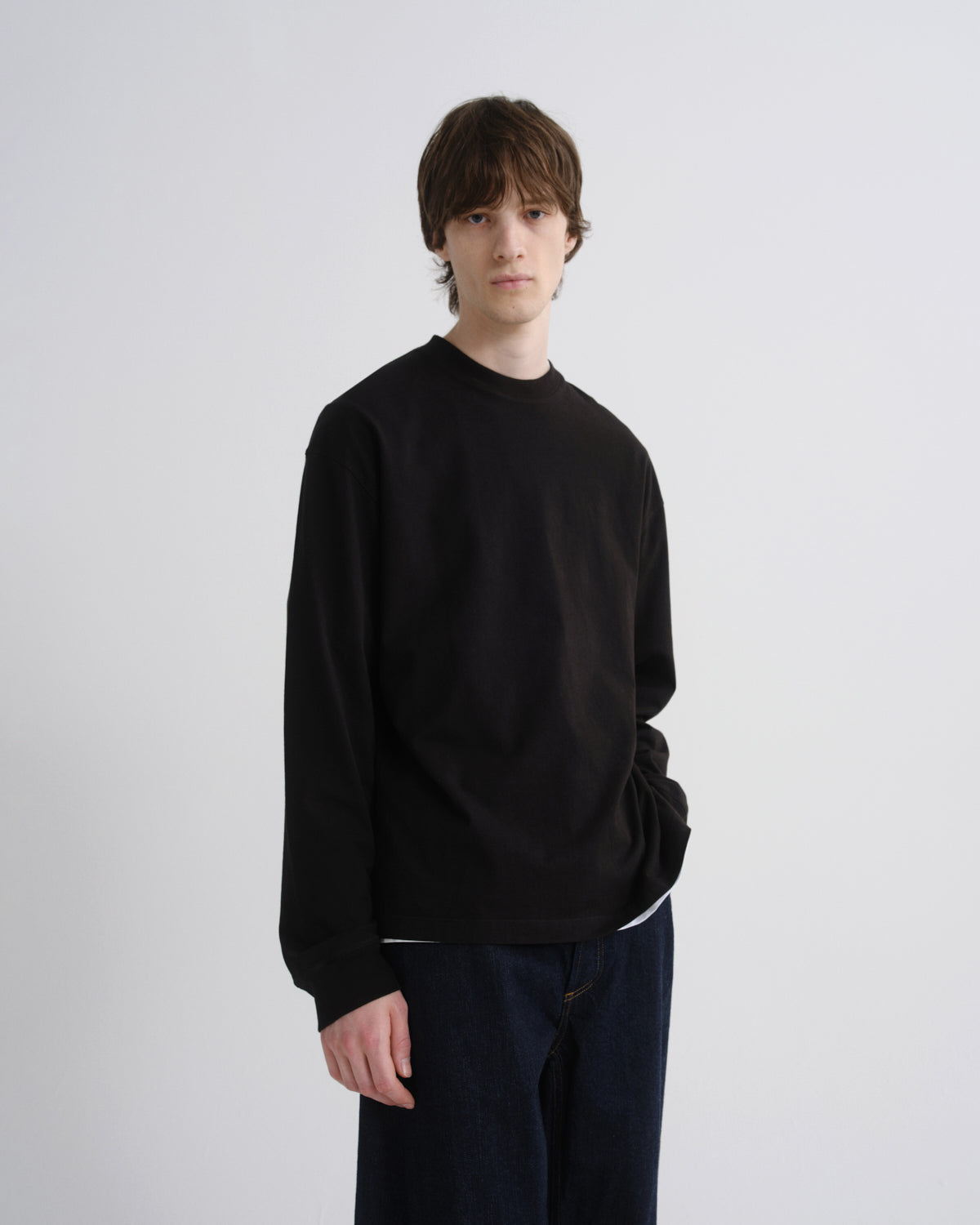 Men Long Sleeve Drop Shoulder Asha in Black - Agolde