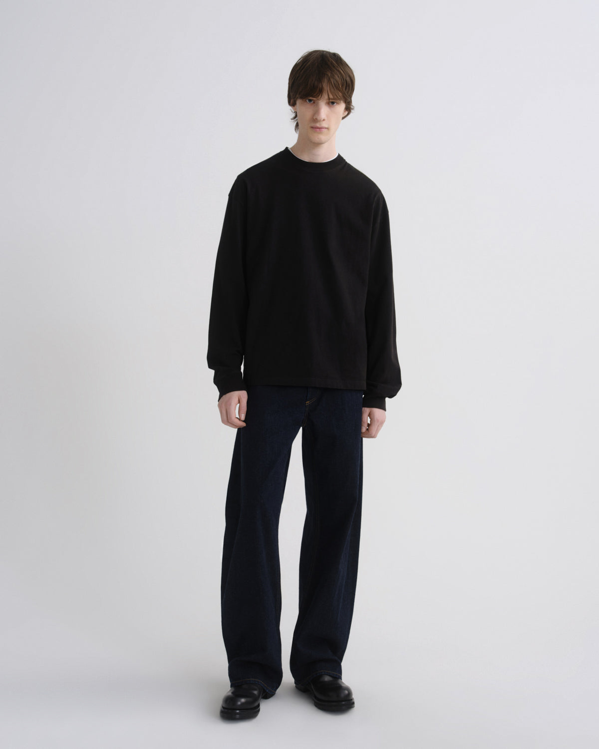 Men Long Sleeve Drop Shoulder Asha in Black - Agolde