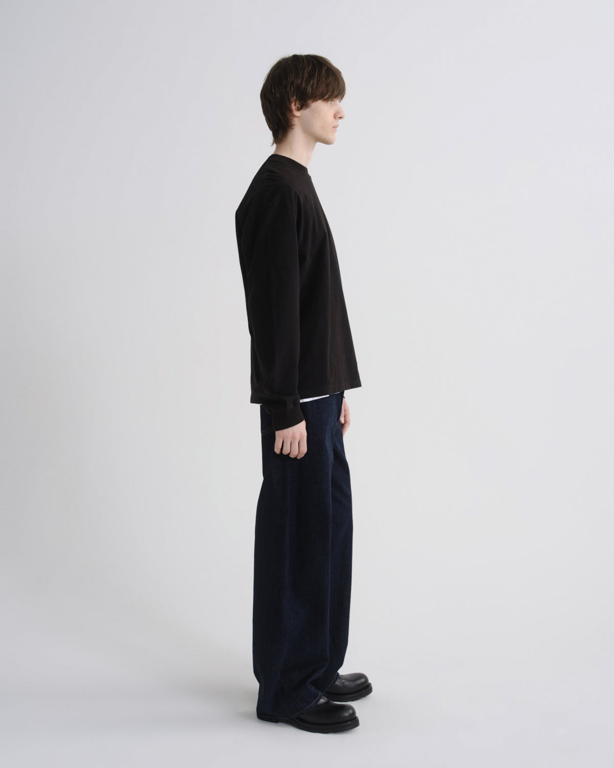 Men Long Sleeve Drop Shoulder Asha in Black - Agolde
