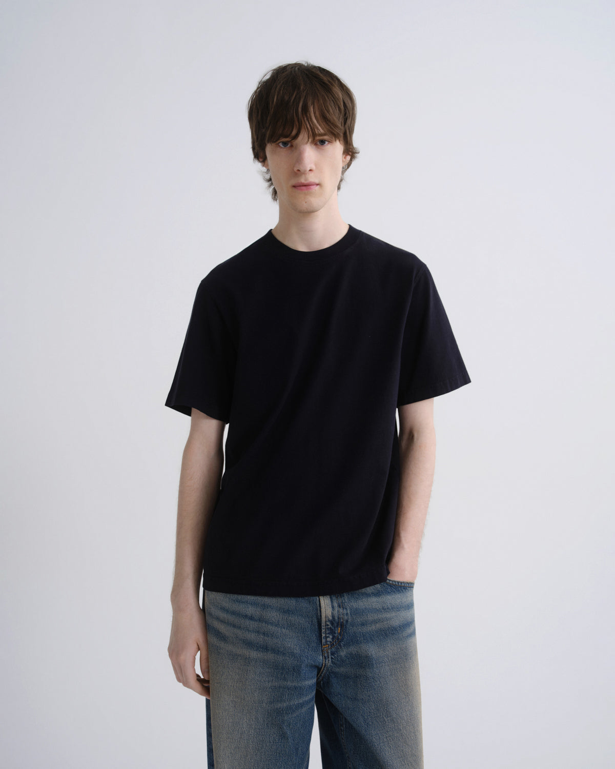 Men Asha Mock Neck Tee in Blackened Navy - Agolde