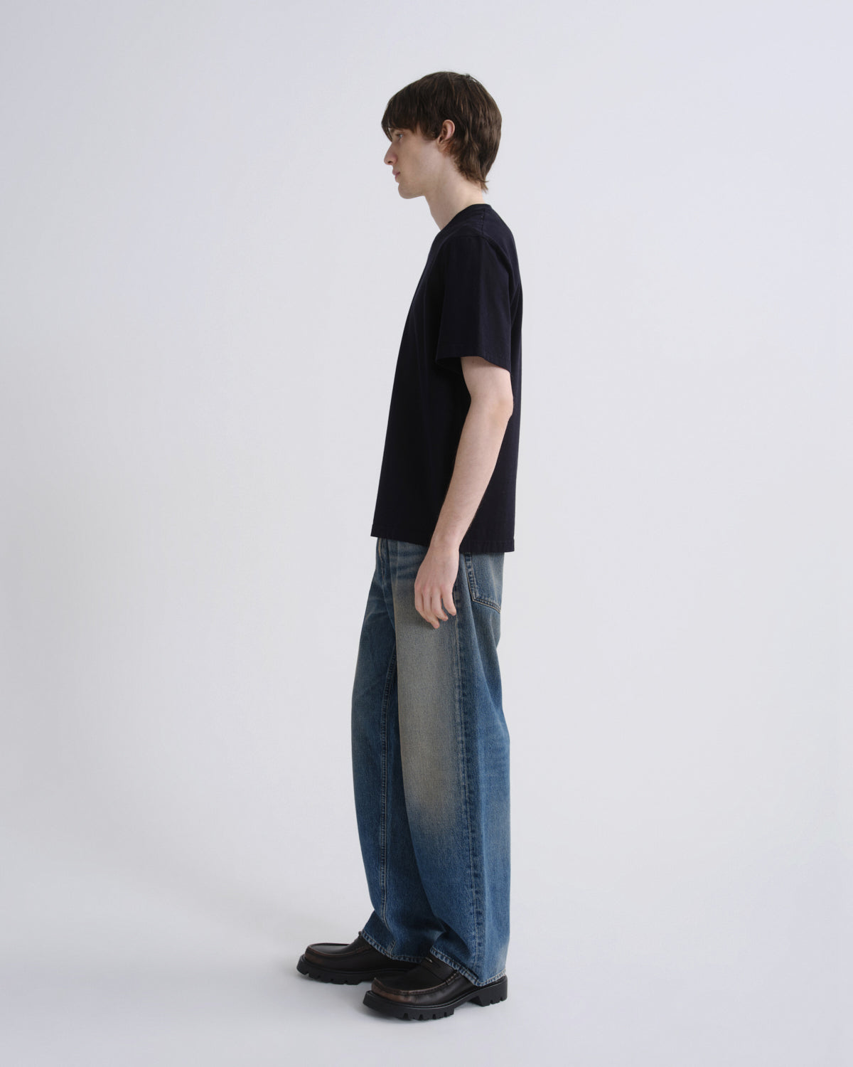 Men Asha Mock Neck Tee in Blackened Navy - Agolde