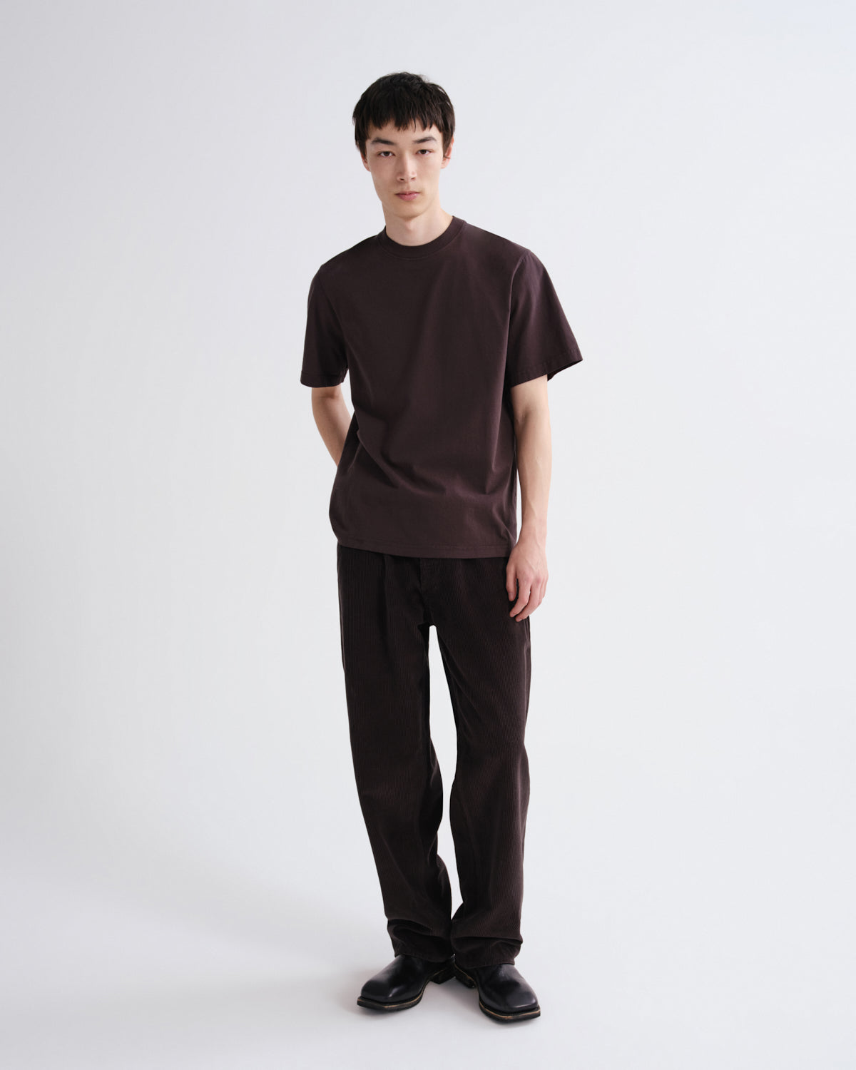 Men Asha Mock Neck Tee in Forge - Agolde