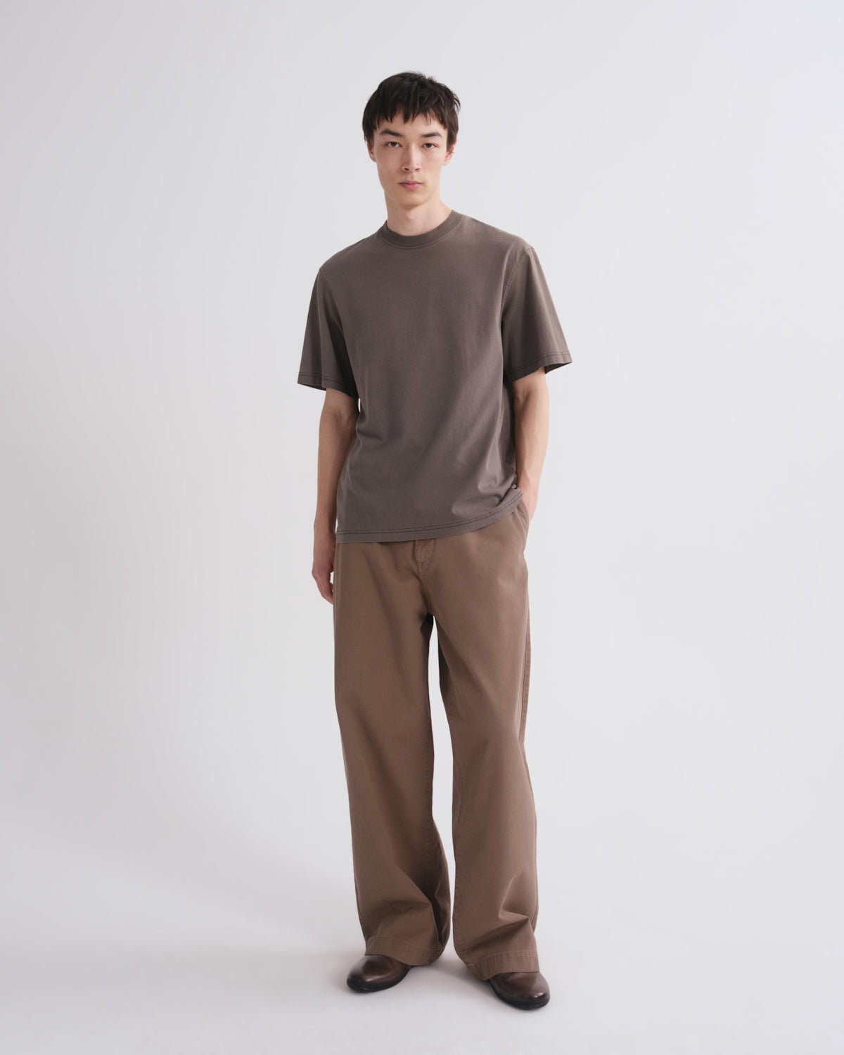 Men Warrick Rounded Taper Trouser in Rockwell - Agolde