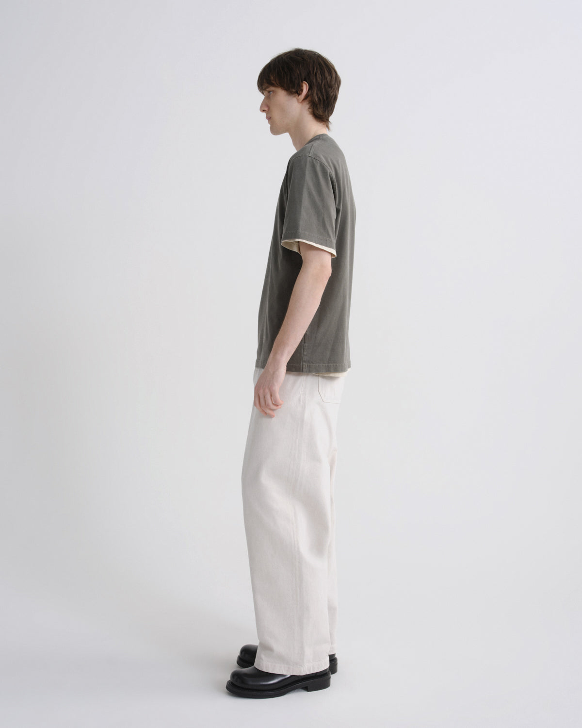 Men Asha Mock Neck Tee in Millstone - Agolde