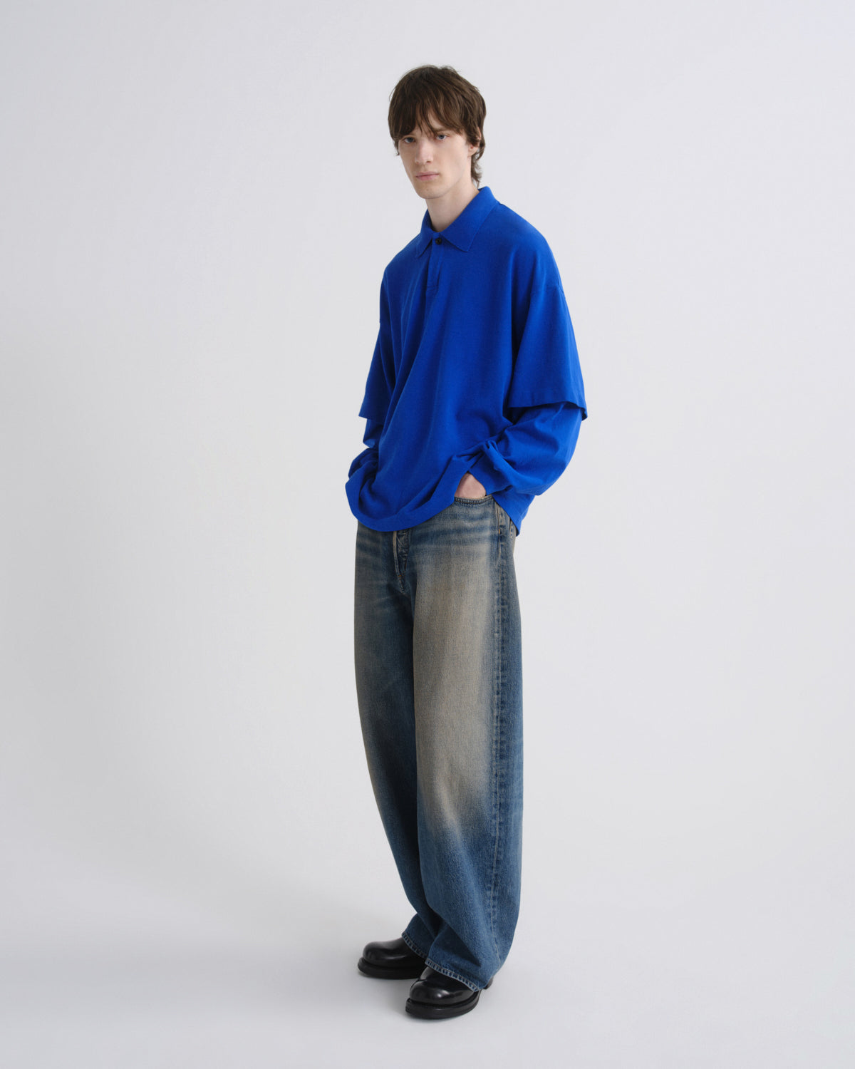 Men Curren Double Sleeve Polo in Cobalt - Agolde