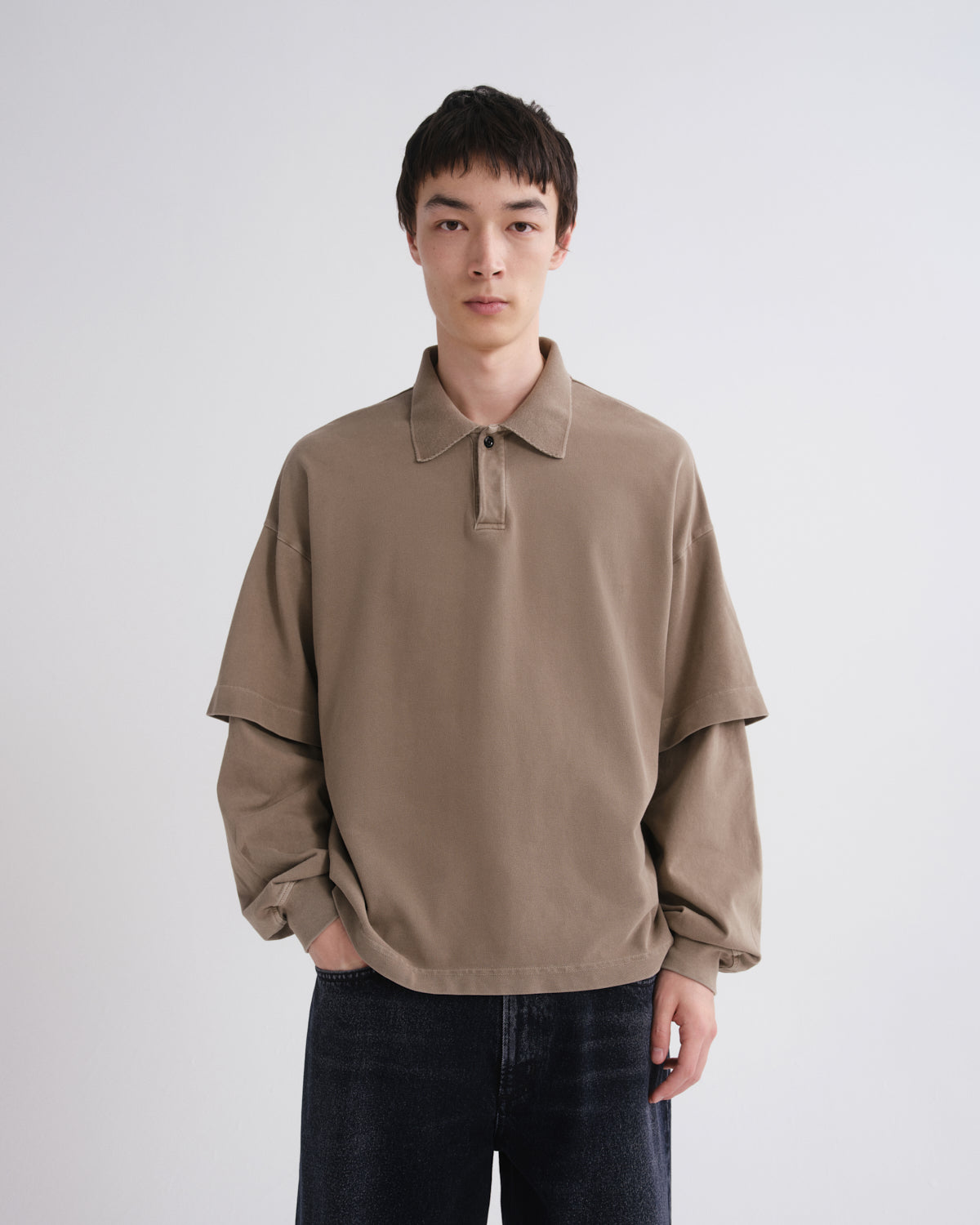 Men Curren Double Sleeve Polo in Trail - Agolde