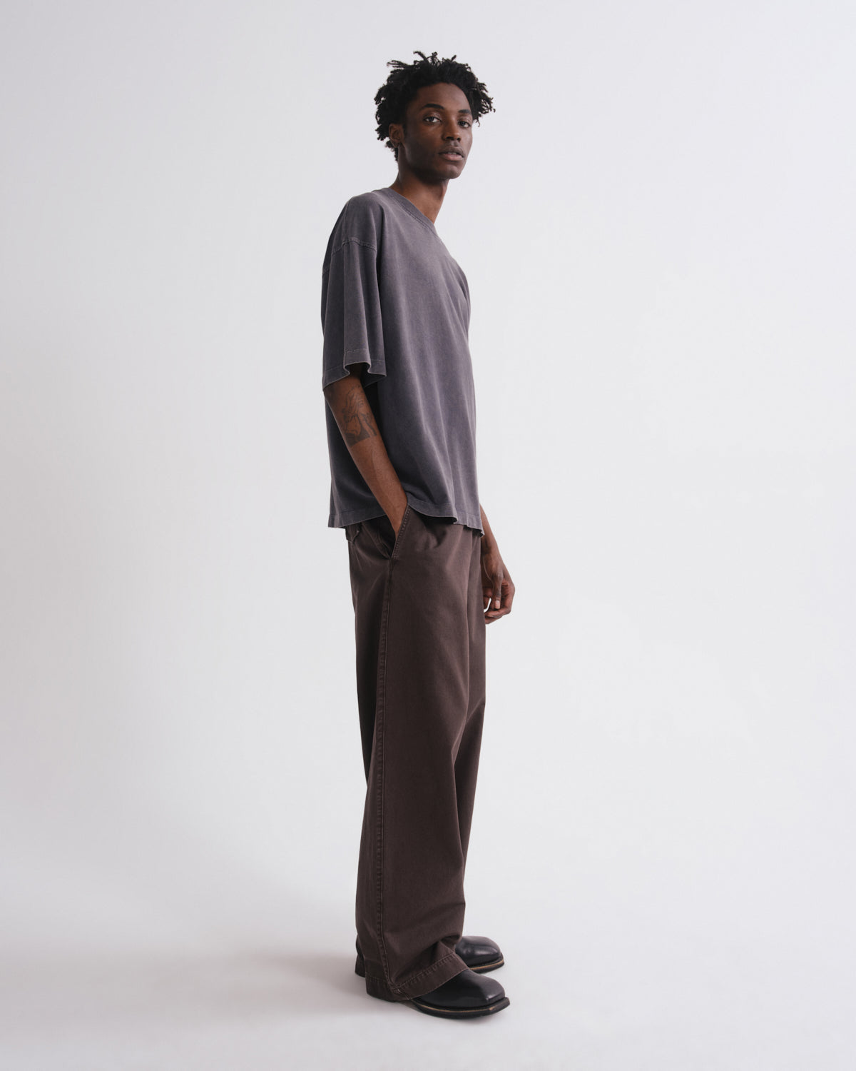 Men Portman Tee in Washed Grey - Agolde